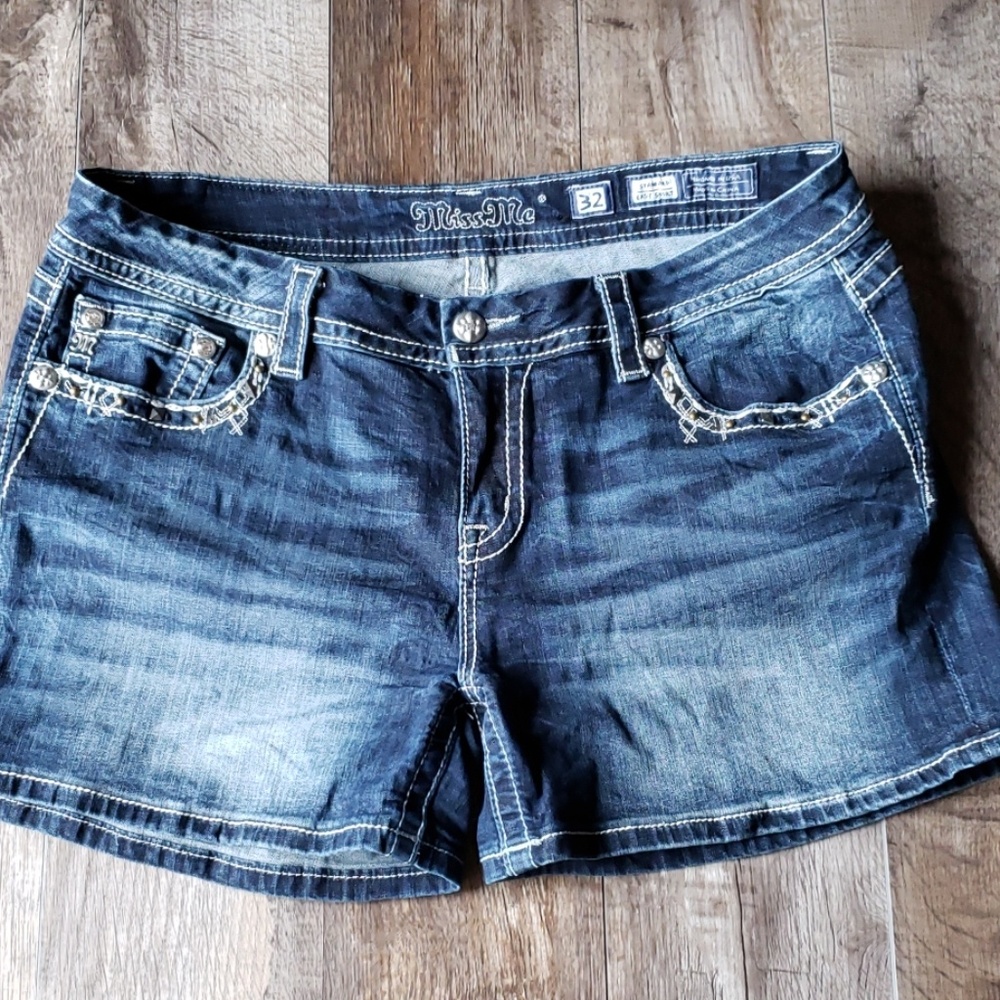 Miss Me Denim Easy Short
